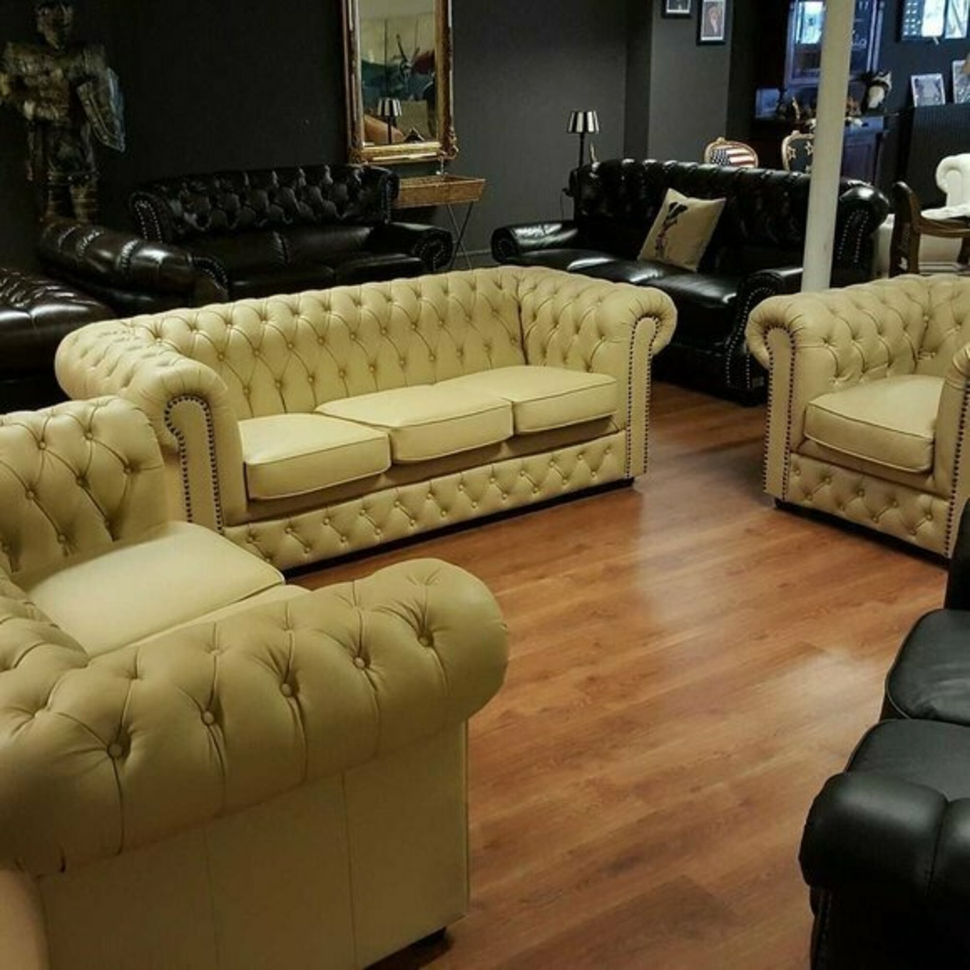 Chesterfield Sofagarnitur 3+2+1 Couch Sofa Polster Garnitur Italienische Möbel
