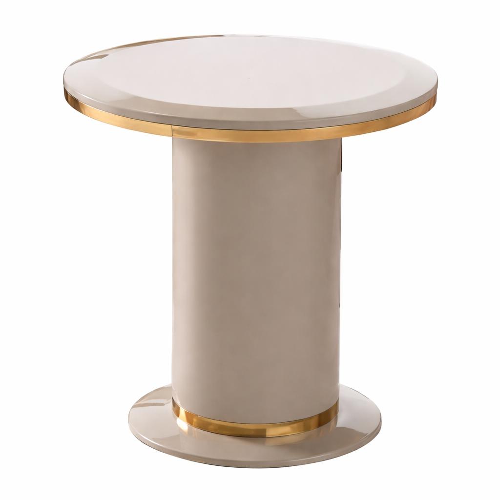 Eleganter Beistelltisch mit goldenen Akzenten und modernem Design