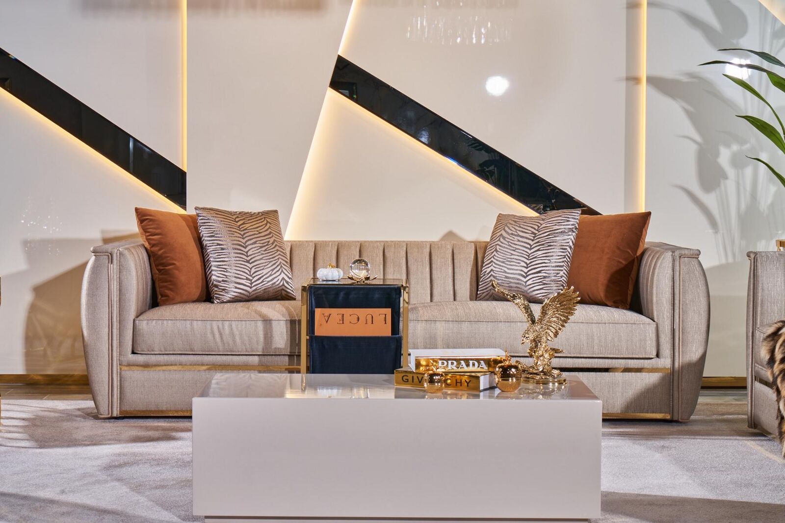 Wohnzimmer Couchtische Design Tisch Holz Beige Stil Moderner Luxus Tische