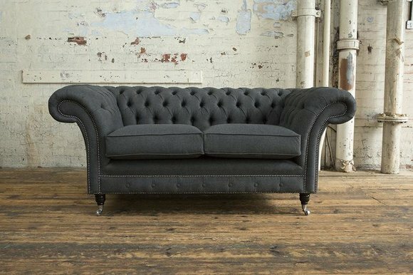 Luxus 2 Sitzer Couch Polster Sofa Textil Stoff Couchen Chesterfield Garnitur