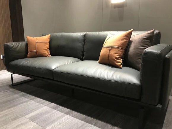 Italienische Designer Möbel Hochwertige Dreisitzer Couch Polster Leder