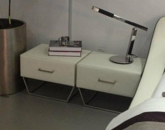 Design Nacht Tisch Metall Glanz Konsolen Schlaf Zimmer Beistell Konsole Tische