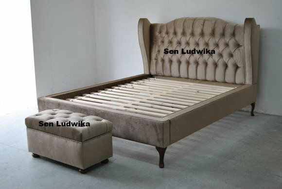 Chesterfield Klassisches Bett Stoff Design Couch Polster 160/180/200 cm