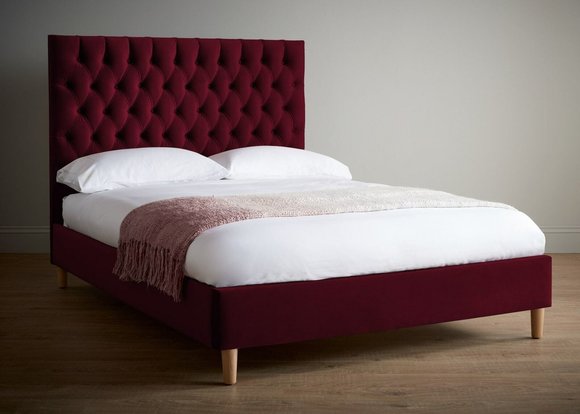 Chesterfield Bett Polsterbett Doppelbett Betten Big XXL Designer Luxus Bett Neu