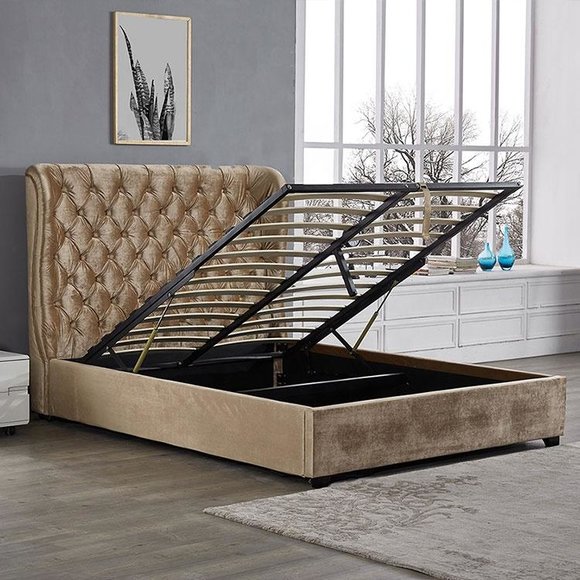 Bett Chesterfield Polsterbett Luxus Schlafzimmer Design Betten Leder 180x200cm