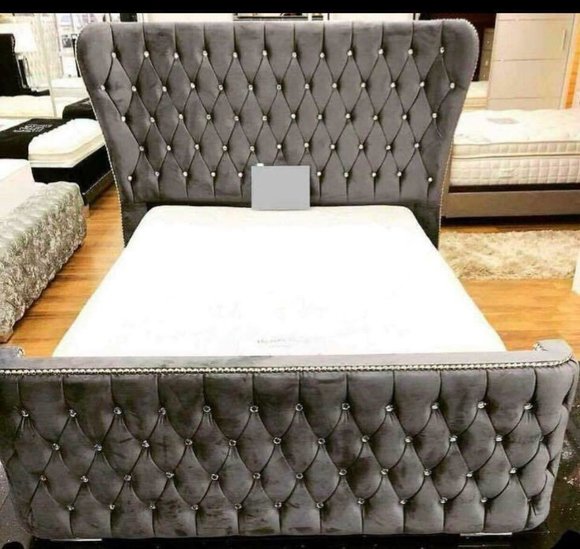 Chesterfield Hotel Doppel Leder Bett Schlafzimmer Polster Luxus Betten 200x200cm