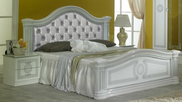 Designer Bett Schlafzimmer Betten Chesterfield Textil Leder Hotel Luxus Polster