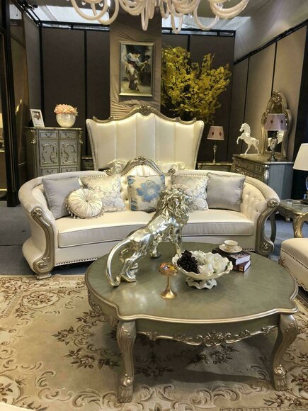 Rund Sofa Holz geschnitzte Viersitzer Couch Leder Chesterfield Wohn Möbel Barock
