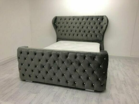 Chesterfield Bett Design Schlafzimmer Englisches Polster Betten 180x200cm Textil
