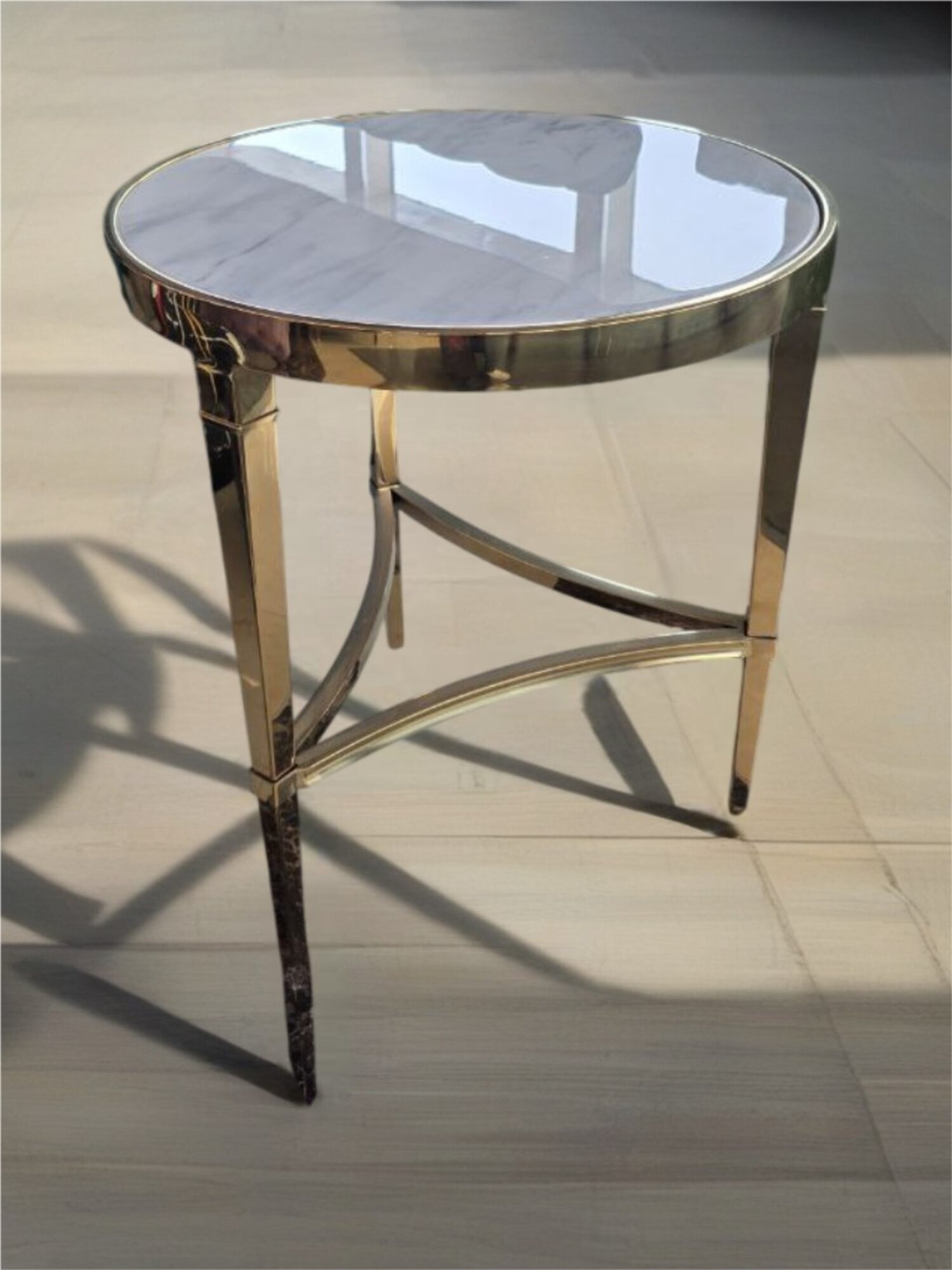 Runder Couchtisch in Weiß und Gold Designertische Metall italienische Beistelltische Sofort