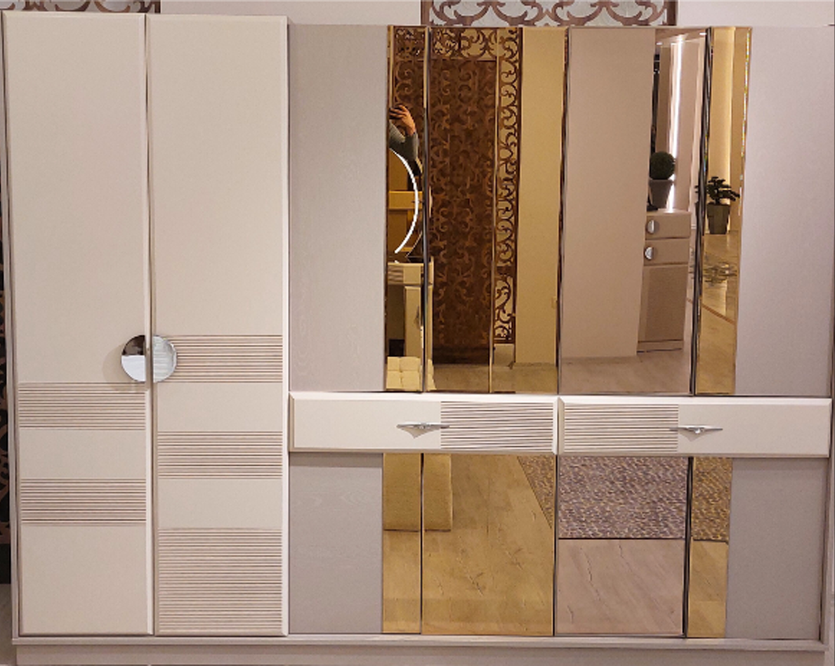Schlafzimmer Kleiderschrank Luxus Möbel Beige Einrichtung Schrank Neu
