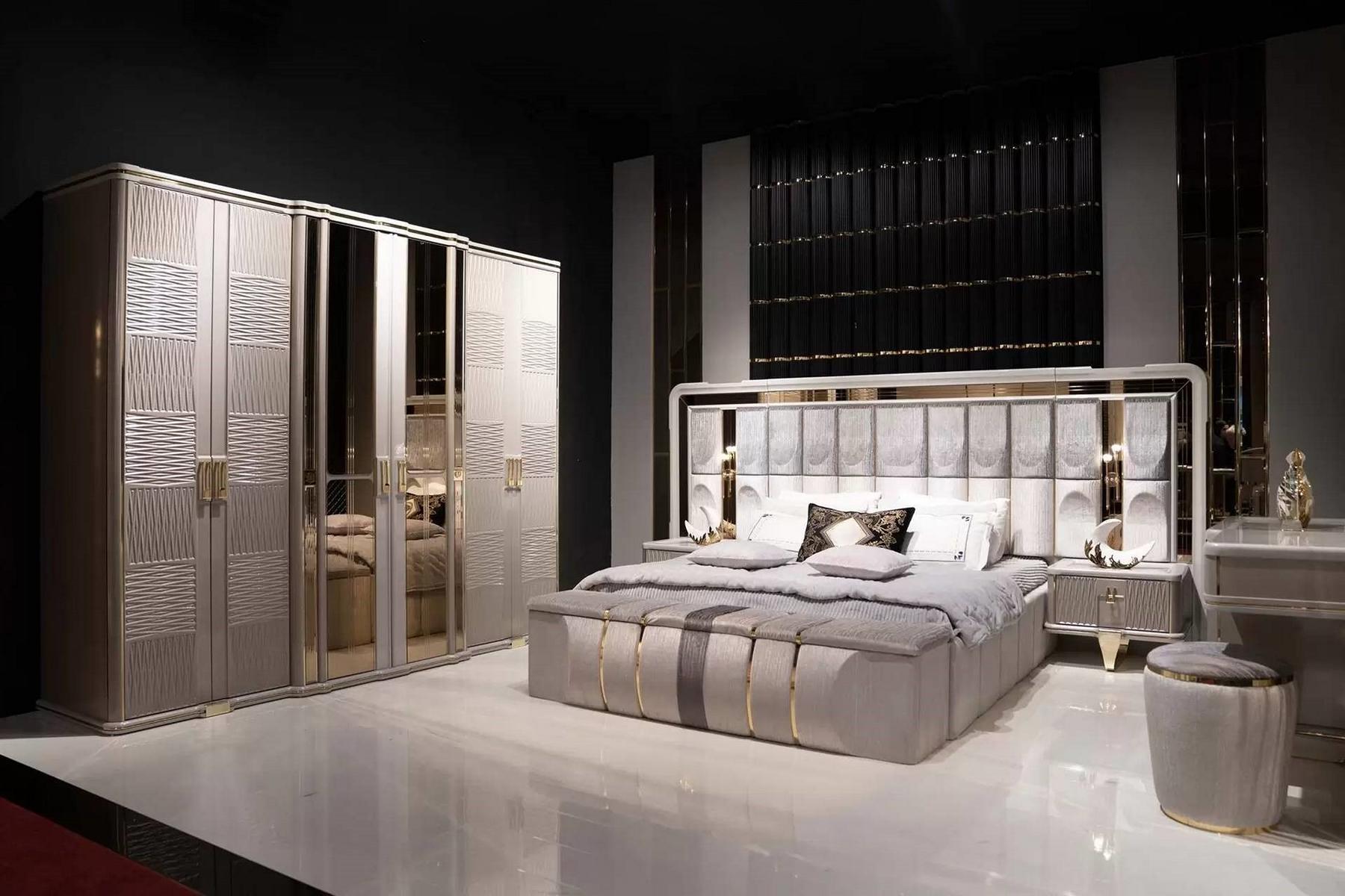 Elegantes Schlafzimmer-Set aus Holz in Beige mit modernem Design