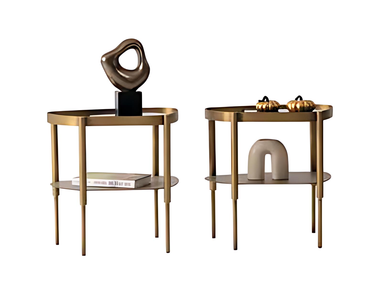 Beistelltisch-Duo aus Edelstahl – modern und mit eleganter Oberfläche.