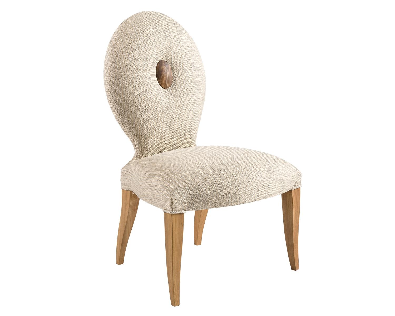 Weiße moderner Holzstuhl elegant und stilvoll