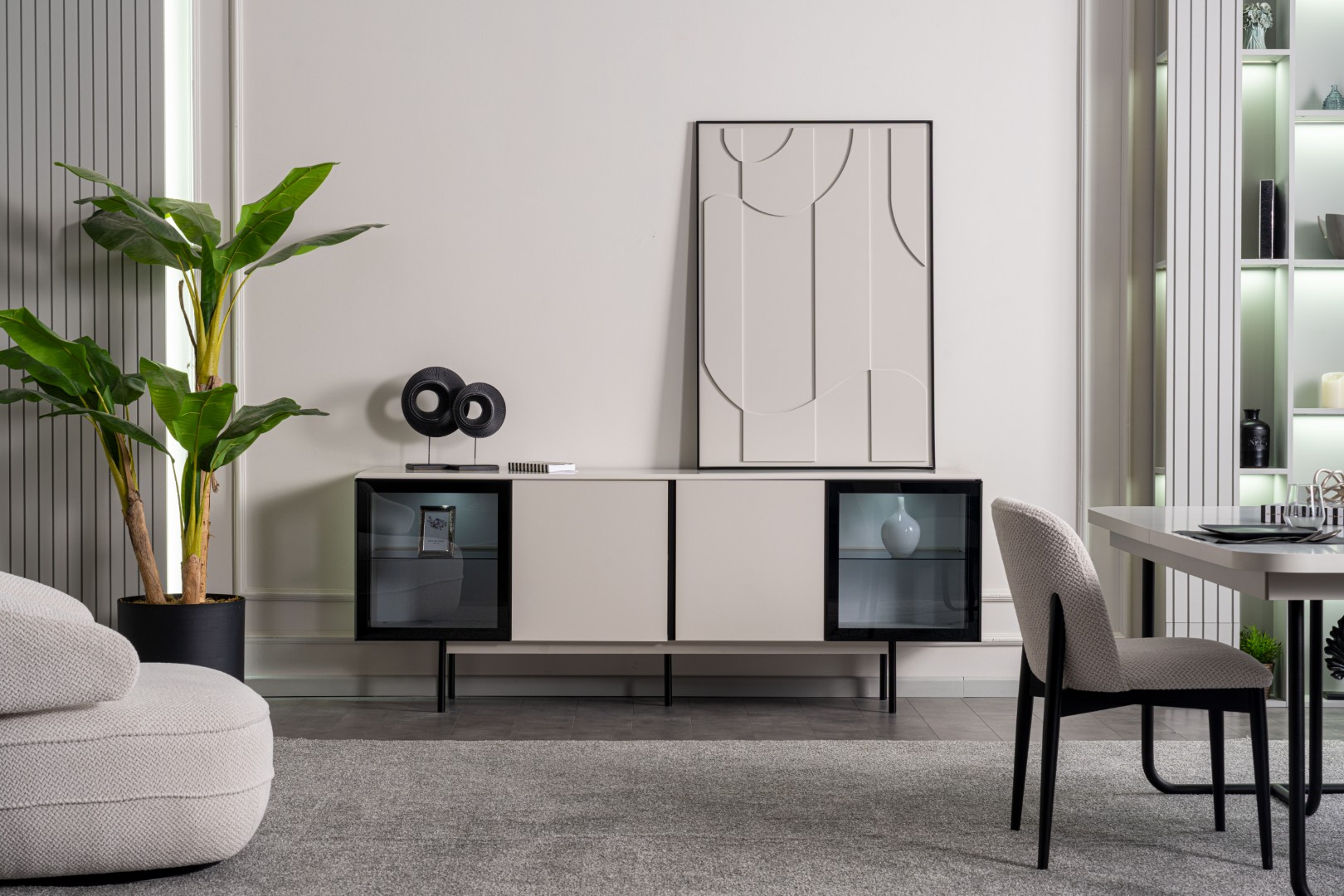 Ein Sideboard im modernen Stil passt in jedes Interieur.