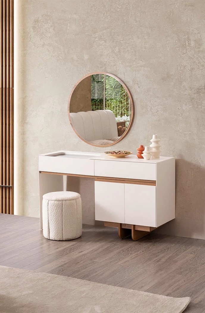 Schminktisch mit Spiegel Lakonisches Design und Gemütlichkeit