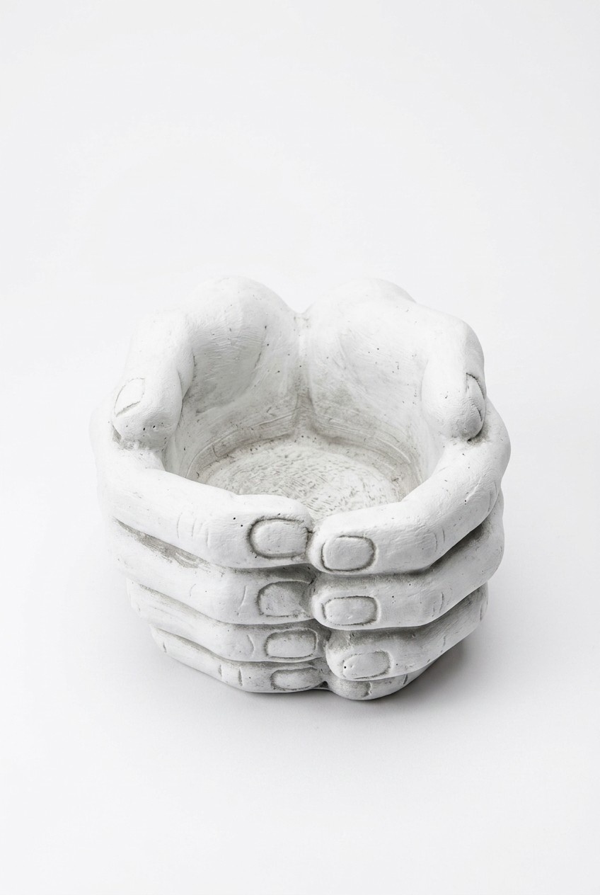 Design Blumentopf Top Planz Kübel Gefäß Töpfe Figur Hände Skulptur Neu