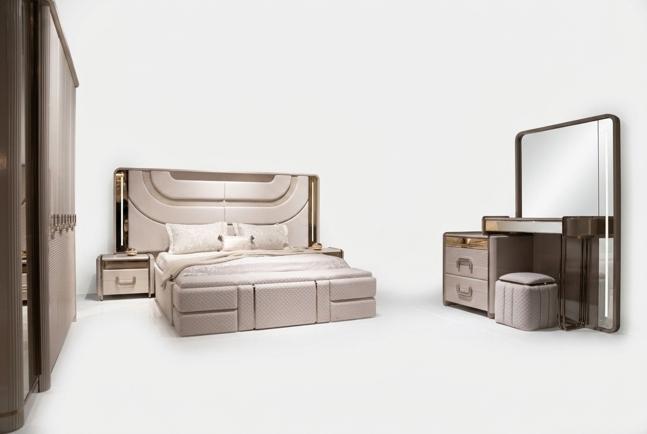 Elegantes Schlafzimmer-Set aus Holz in Beige mit Bett, Nachttischen