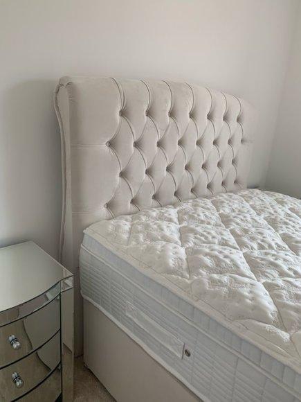 Chesterfield Bett Design Schlafzimmer Englisches Betten 160x200cm Textil