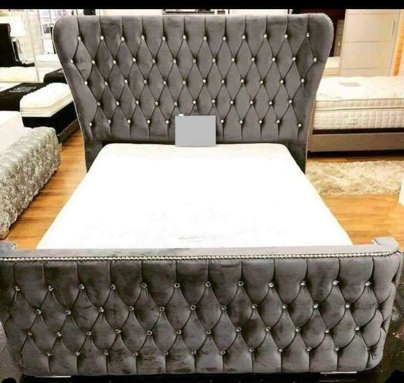 Chesterfield Hotel Doppel Leder Bett Schlafzimmer Polster Luxus Betten 200x200cm