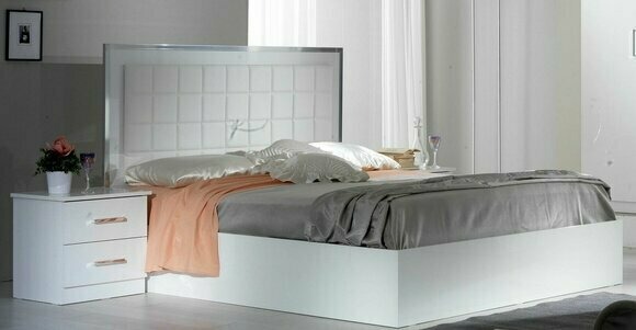 Bett 2x Nachttisch 3 tlg. Schlafzimmer Set Design Modern Luxus Betten Gruppe Neu