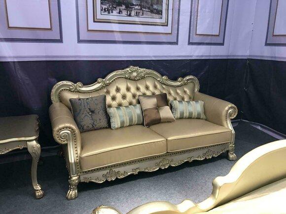 Klassischer 3 Sitzer Couch Sofa Couch Polster Sofas Couchen Barock Chesterfield