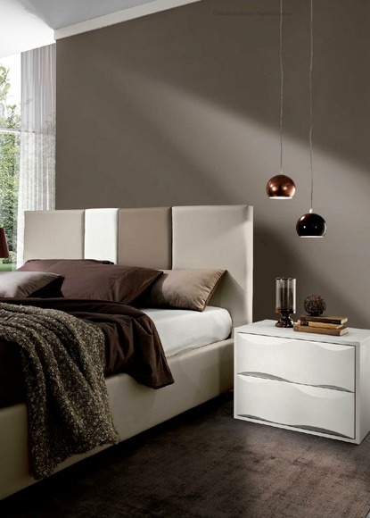 Nachtkonsolen Nachttische Konsolen Beistell Tisch Holz Modern Design Nachttisch