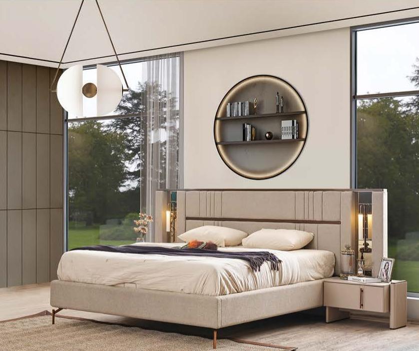 Luxuriöses Schlafzimmer Beiges Doppelbett 2x Nachttische Moderne Möbel