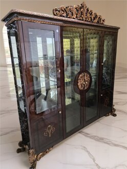 Klassische Vitrine Hochwertige Vitrinen Stilvolle Glasvitrine Sofort