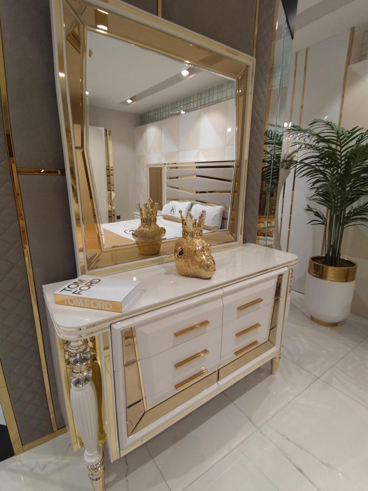 Schlafzimmer Komplettes Holz Kommode mit Spiegel Modern Möbel 2tlg.