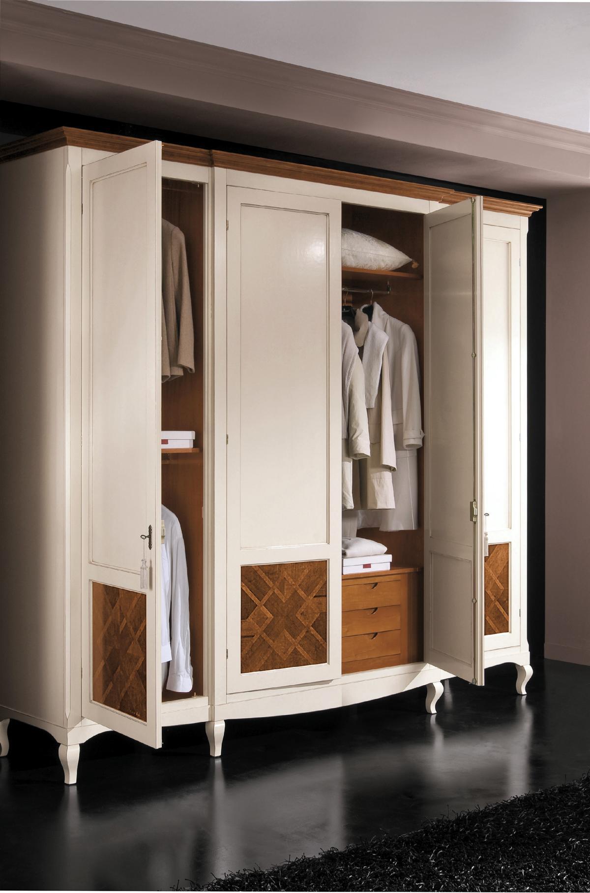 Kleiderschrank aus Massivholz Schlafzimmermöbel aus Massivholz Italien Kleiderschrank aus Holz