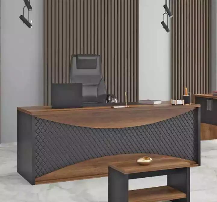 Brauner Schreibtisch Tische Büro Tisch Chefschreibtisch 200x90