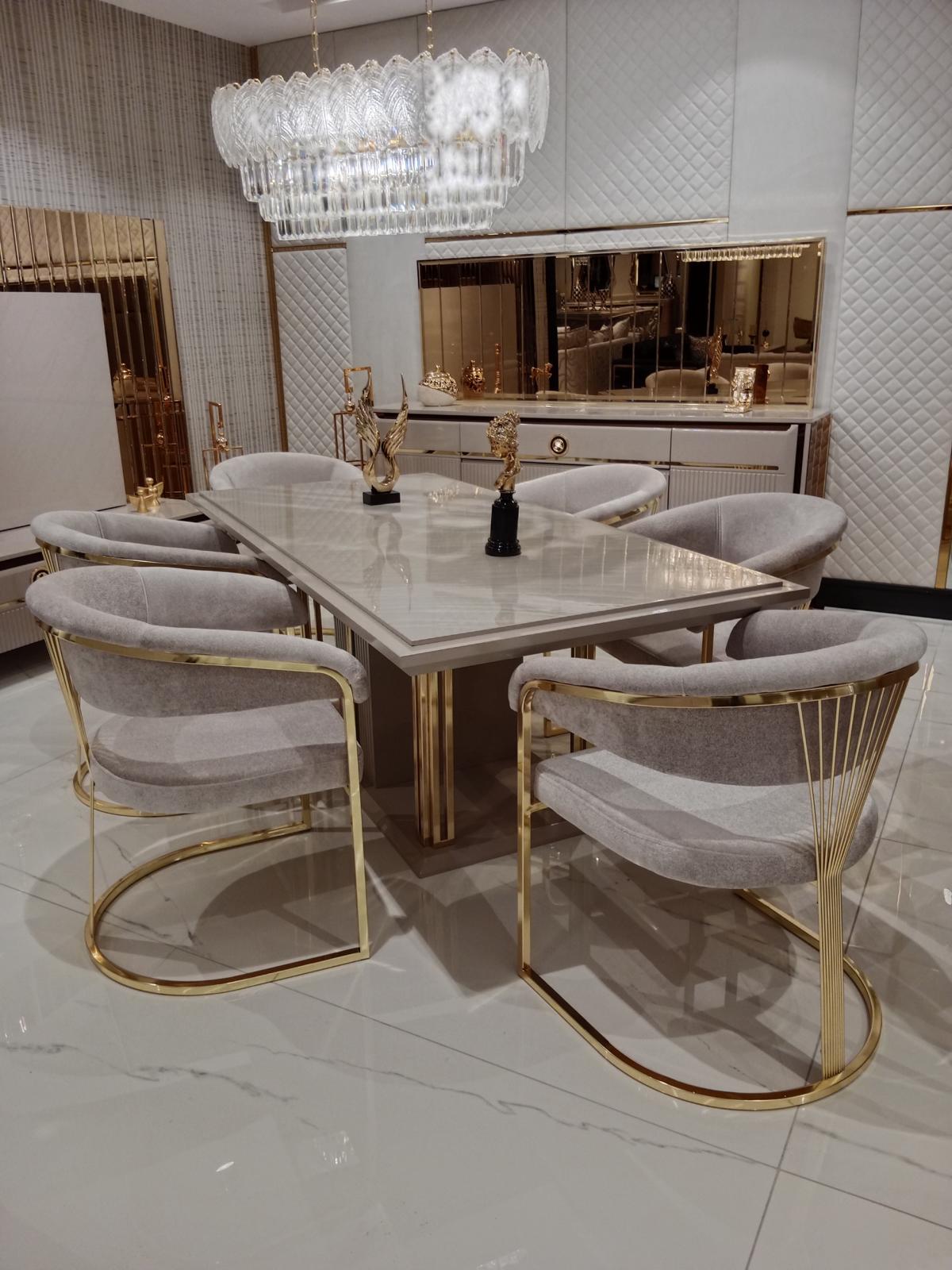 Designer Esstisch in Exklusivem elegant und luxuriös Esszimmer