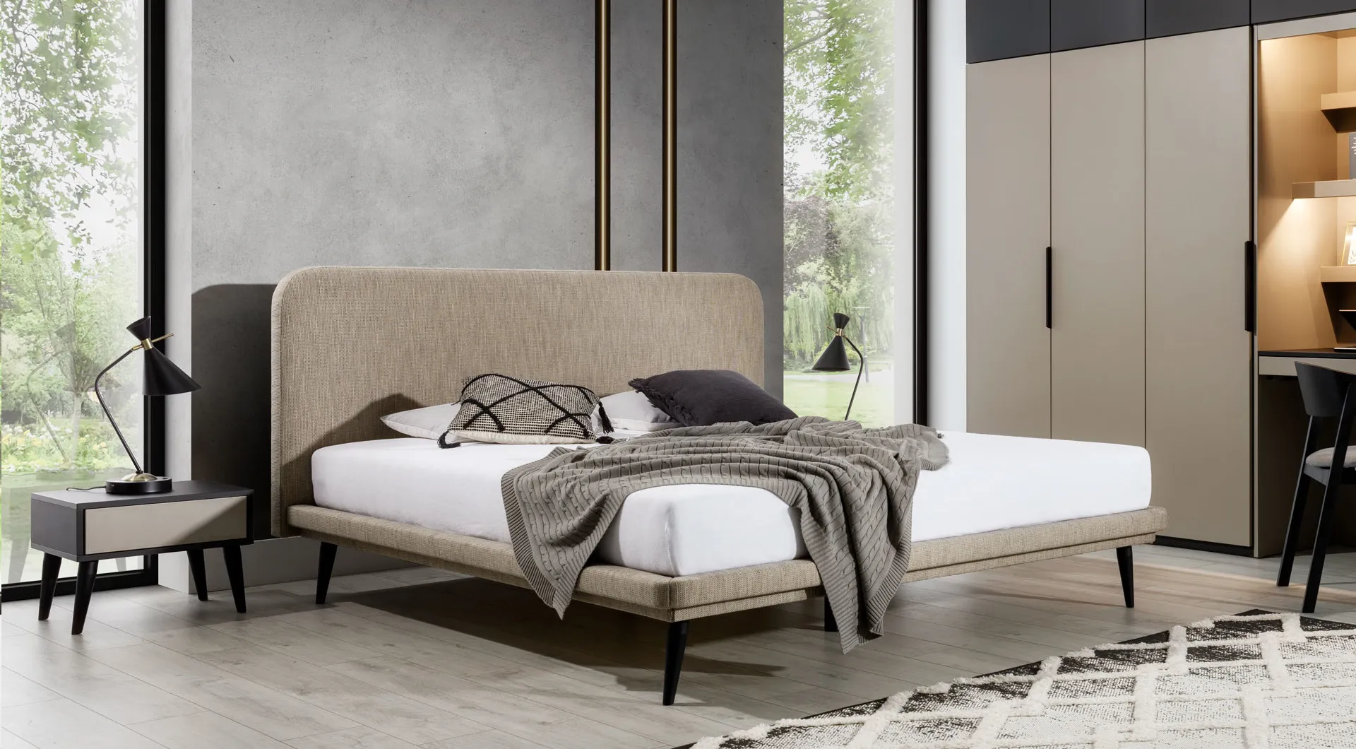 Edle Schlafzimmer Möbel Braunes Textil Bett Designer 2x Nachttische