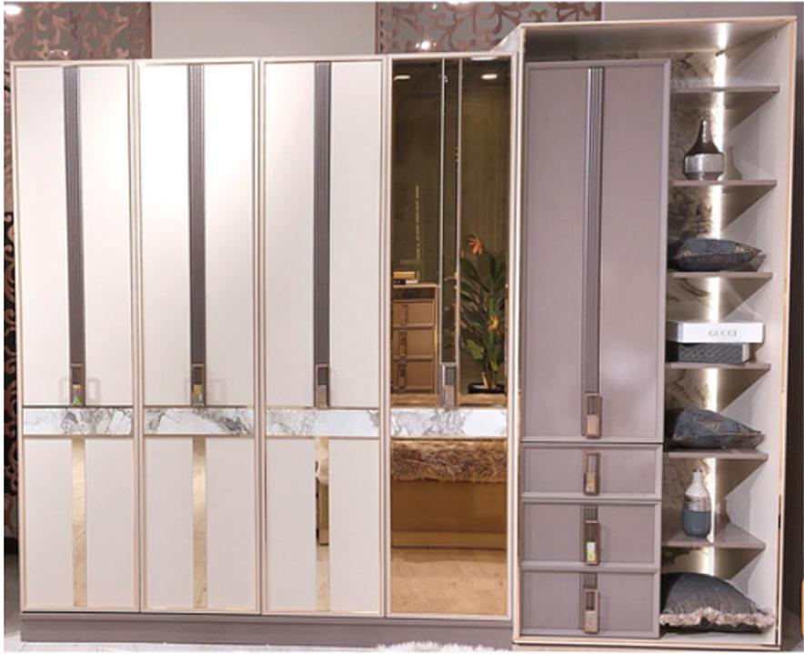 Luxus Kleiderschrank Schlafzimmer Einrichtung Schrank Modern Design Möbel