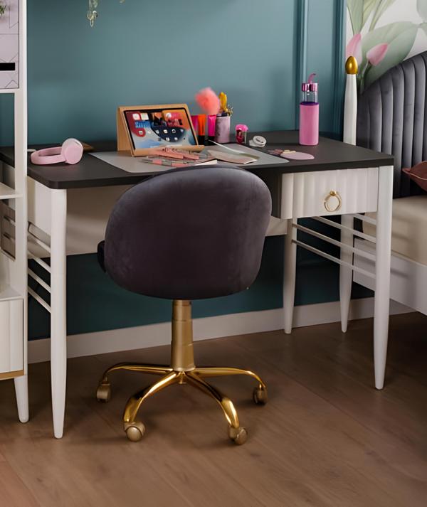 Weißer moderner Holzschreibtisch für Home Office