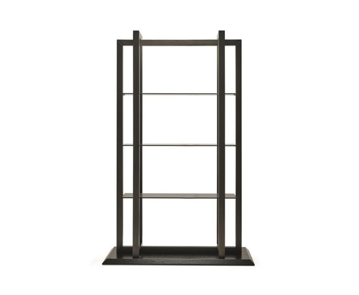 Braunes Holzregal im eleganten Design