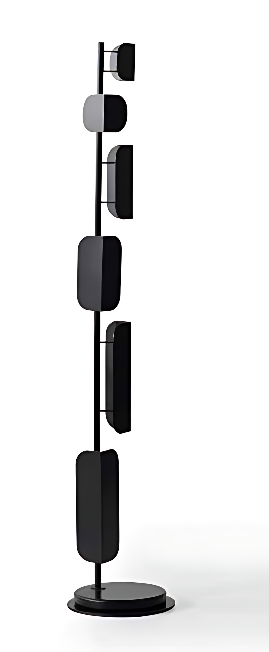 Elegante Stehlampe mit edlem Schirm für gemütliche Beleuchtung Vintage Lampe