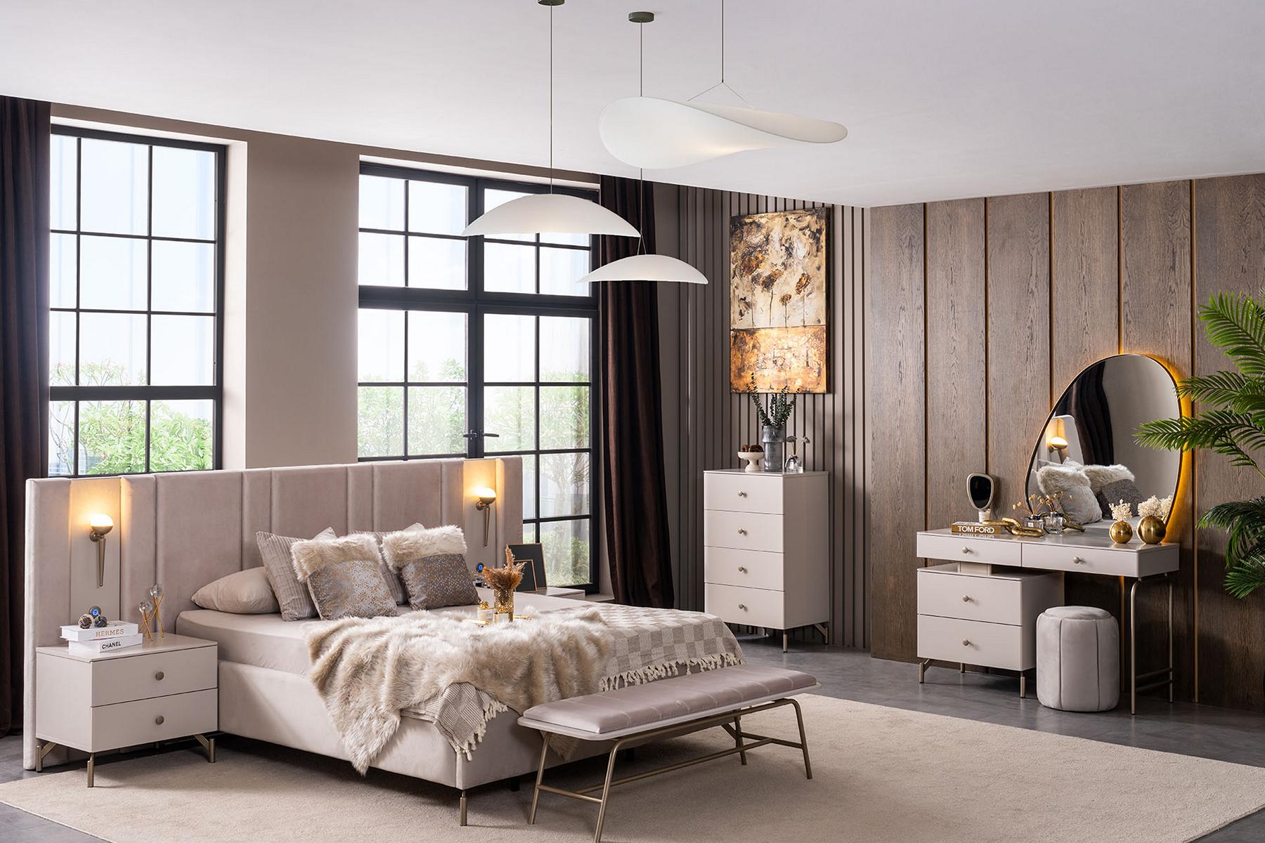 Bett Nachttische Bank Kommode Schminktisch Spiegel Pouf Stil modern beige