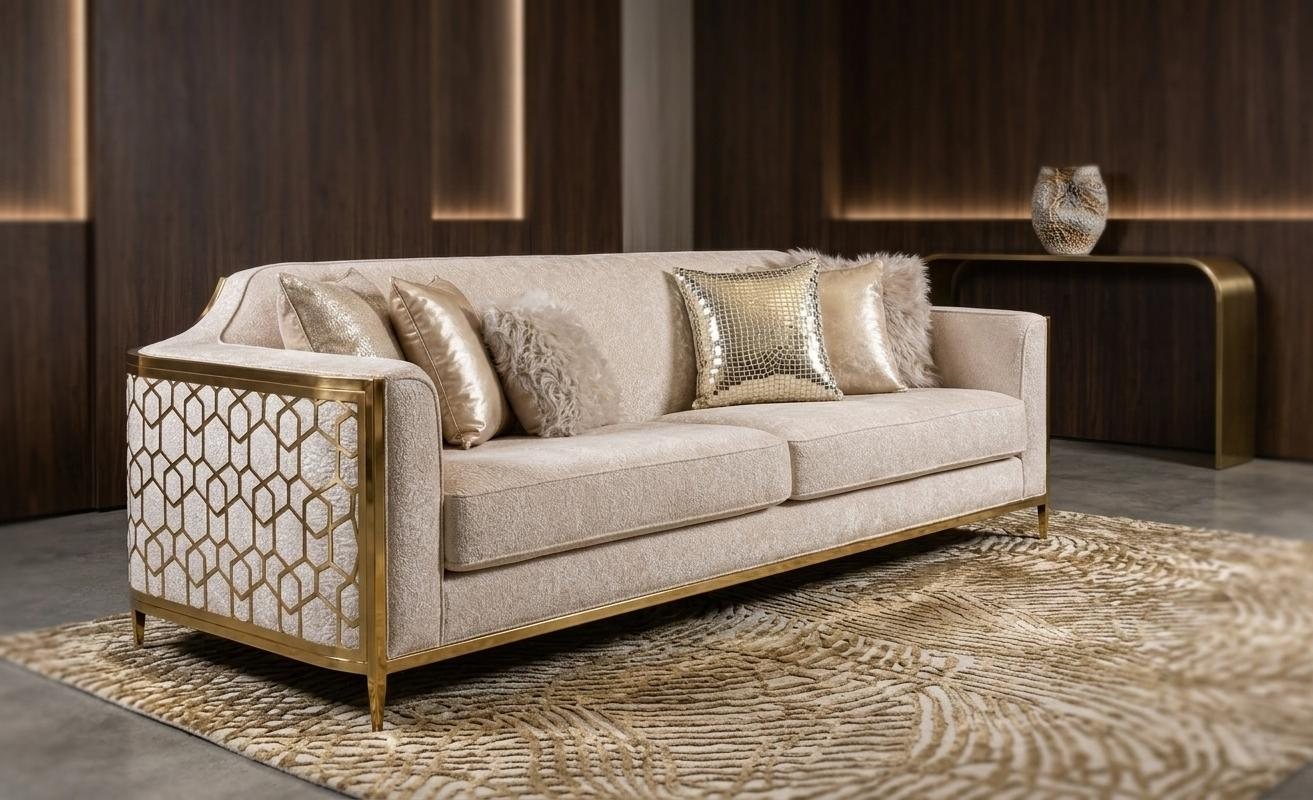 Luxus Sofa Beige mit Gold Akzenten und Designer Details