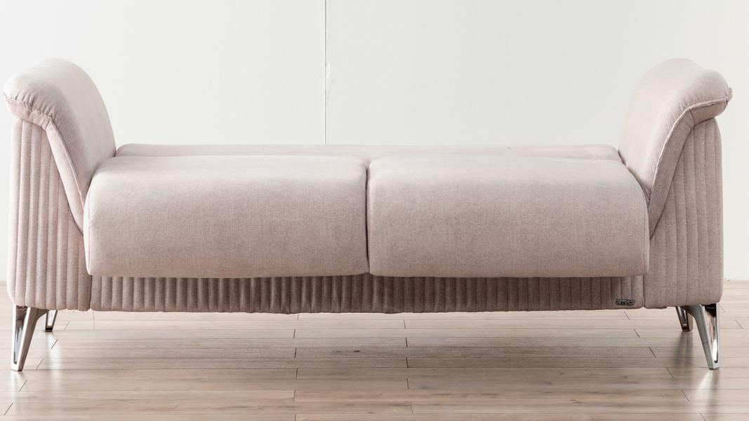 Komfortabler 3-Sitzer Sofa mit modernem Design Perfekt für stilvolles Wohnen