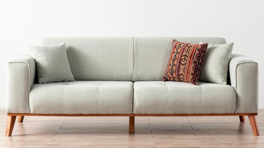 Geräumige 3+3+1 Sofagarnitur Stilvolles Design Sitzgarnitur Couchen Polster