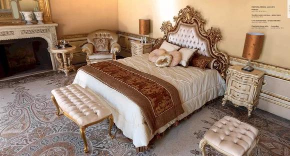 Chesterfield Doppelbett Bett Stoff Betten Bettrahmen Holz Barock Stil
