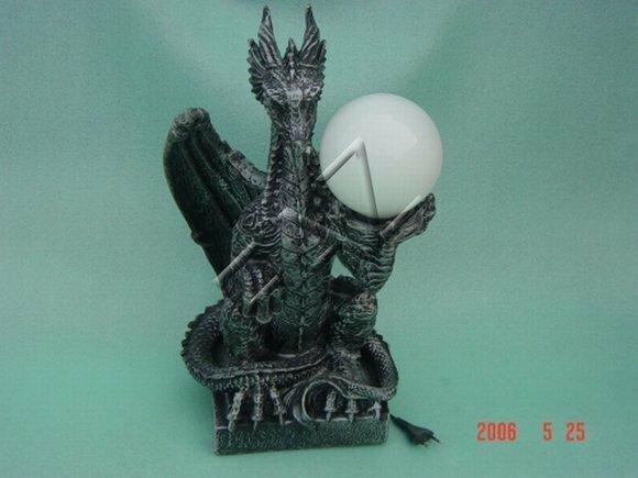 Design Figur Statue Skulptur Leuchten Leuchte Lampe Dekolampe Beleuchtung