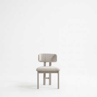 Beige Holz-Textil Stühle im eleganten Design