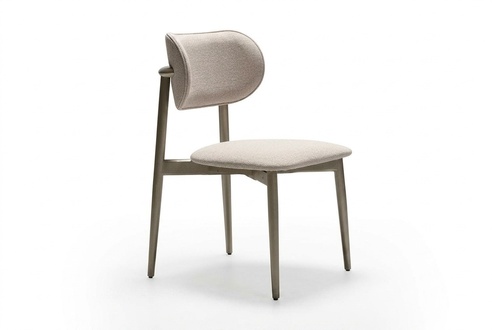 Beiger Textilstuhl im eleganten Stil für Wohnzimmer und Esszimmer
