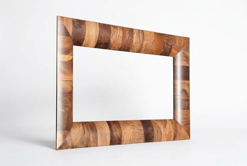 Brauner Holz- und Glasspiegel elegant für Wohnzimmer und Flur