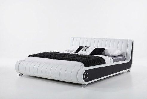 Designer Bett Ehebett Polsterbett Schlafzimmer Lederbett Neu Betten Doppelbett