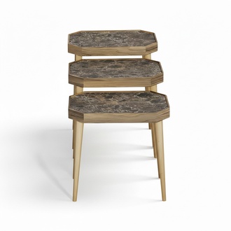 Eleganter Beistelltisch aus Holz in warmem Braun