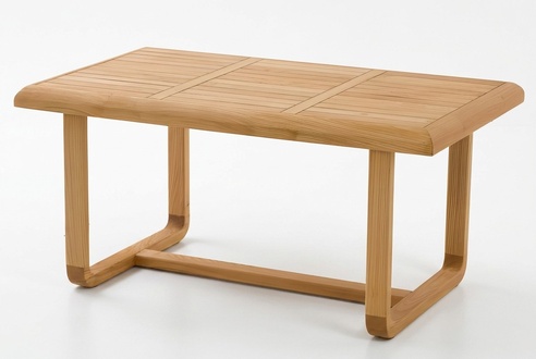 Eleganter Esstisch aus Holz in Braun für modernes und rustikales